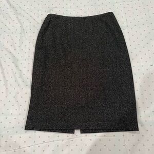 Beautiful pencil skirt size 6
